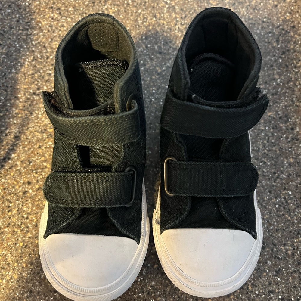 Converse chuck sneakers